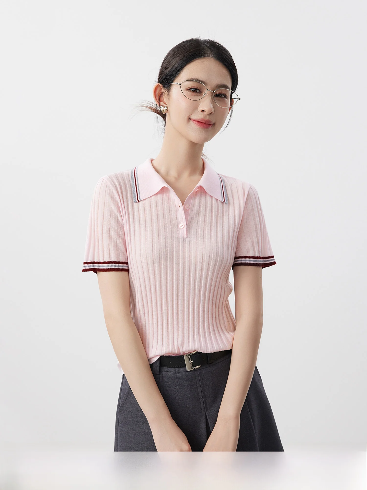 Elegant Short Sleeve Knitted Shirt Women's Color Block Striped Casual Style Soft Polyester Blend Spring Summer New Arrival
Elegant Short Sleeve Knitted Shirt Women's Color Block Striped Casual Style Soft Polyester Blend Spring Summer New Arrival