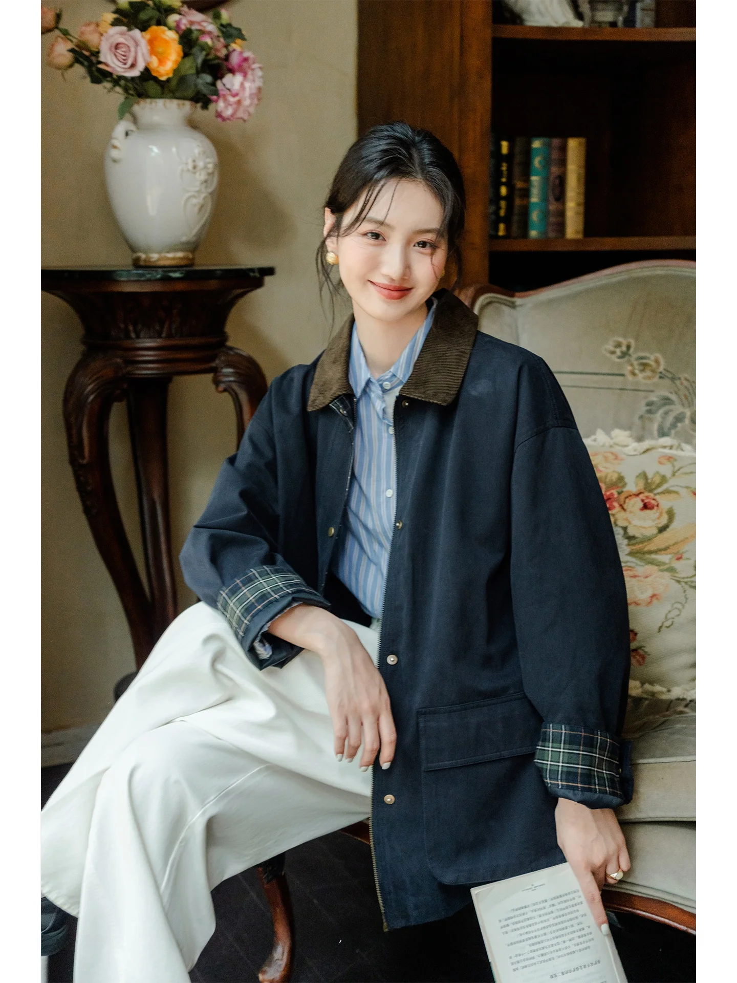 Blue Workwear Sle Jaet ort Coat Women's i Color 2025 New Autumn Faion Cotton Material Loose Fit Collar Zipper
Blue Workwear Sle Jaet ort Coat Women's i Color 2025 New Autumn Faion Cotton Material Loose Fit Collar Zipper