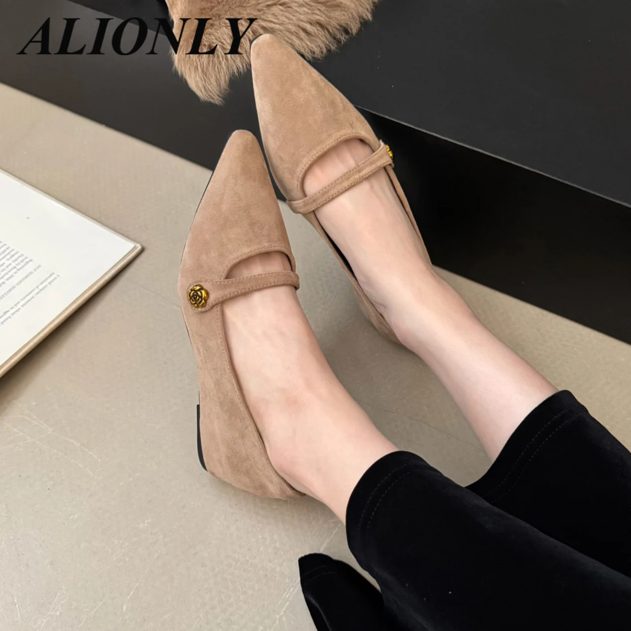 Alionly 2026 New Comfy Flats Shoes Spring Winter Women Rubber Plush Soft Autumn Slip on Rubber Retro Shoes
Alionly 2026 New Comfy Flats Shoes Spring Winter Women Rubber Plush Soft Autumn Slip on Rubber Retro Shoes