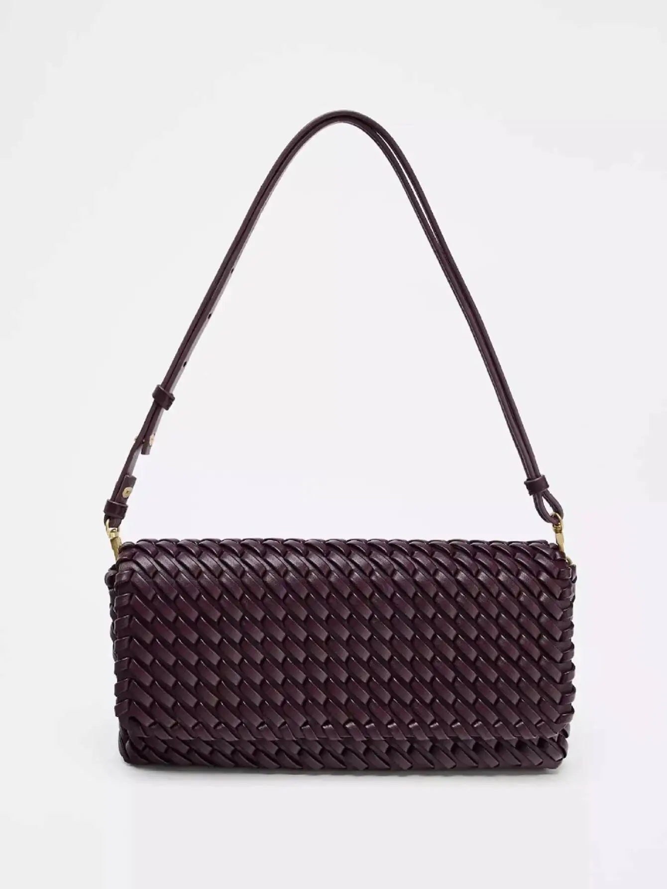 Woven Exude A Sense Of Sophistication. Single-Shoulder Crossbody Flip Bags Are Simple And Versatile
Woven Exude A Sense Of Sophistication. Single-Shoulder Crossbody Flip Bags Are Simple And Versatile