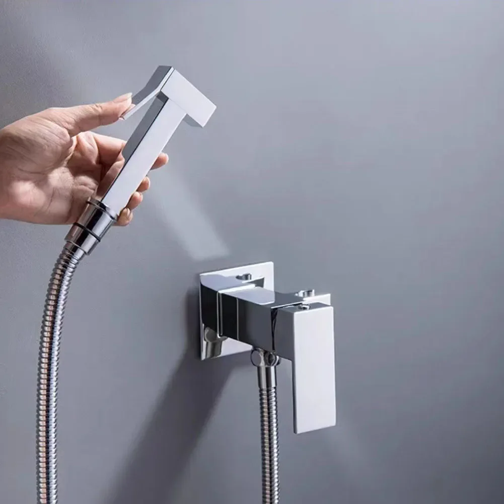 Распылительная головка для душа Квадратный смеситель для биде Кран с хромированной/матовой черной отделкой Гладкий поток воды Без утечек или капания
Распылительная головка для душа Квадратный смеситель для биде Кран с хромированной/матовой черной отделкой Гладкий поток воды Без утечек или капания