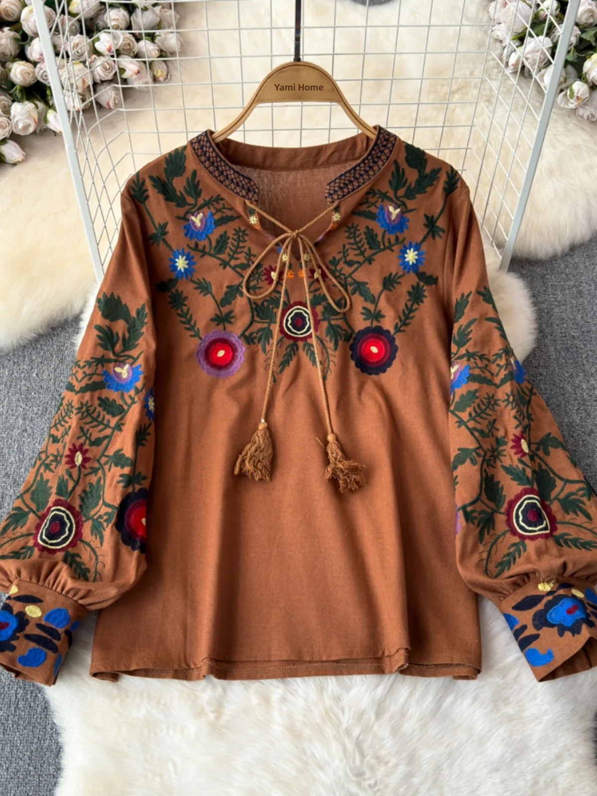 Loose Long Sve round Ne Embroidered irt Women Casual Top Spring Autumn Vintage Ethnic Sle Comfortable Fitting Blouse
Loose Long Sve round Ne Embroidered irt Women Casual Top Spring Autumn Vintage Ethnic Sle Comfortable Fitting Blouse
