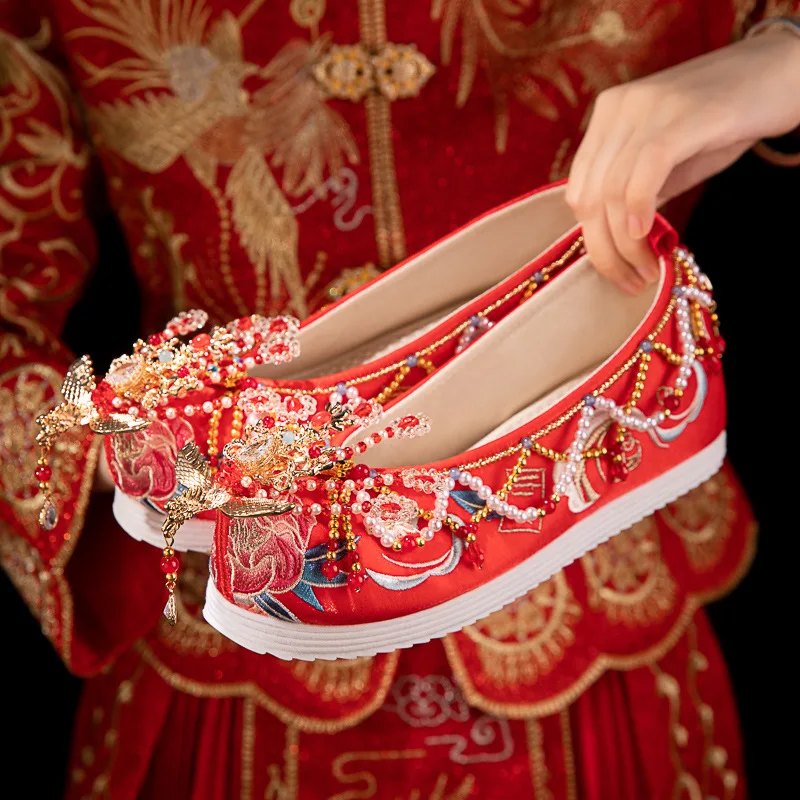 CY133 summer autumn new style know handcrafted high-grade flat bride wedding shoes Chinese Xiuhe wedding shoes
CY133 summer autumn new style know handcrafted high-grade flat bride wedding shoes Chinese Xiuhe wedding shoes