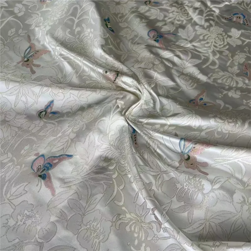 High-precision cut-pattern clothing film and television costumes cheongsam pillowcases four-piece set brocade jacquard fabric
High-precision cut-pattern clothing film and television costumes cheongsam pillowcases four-piece set brocade jacquard fabric
