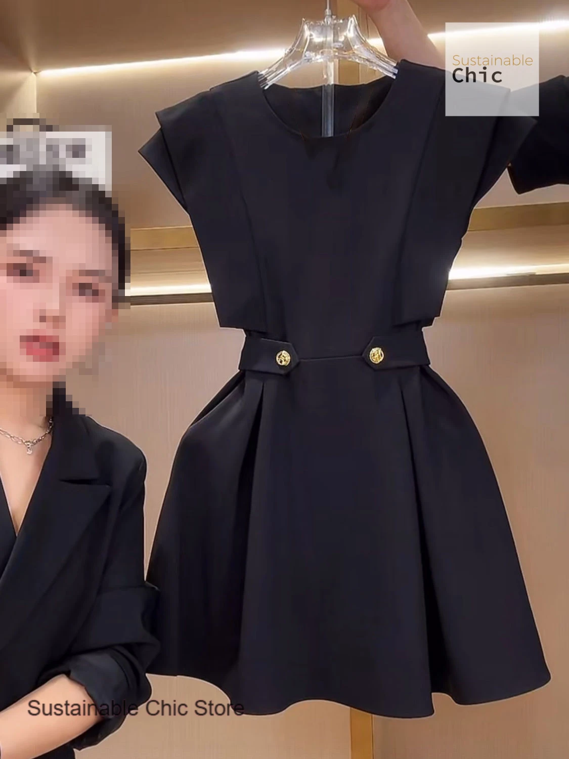 Summer new black temperament slim dress female French fashion Hepburn style design sense niche luxury leisure waist skirt.
Summer new black temperament slim dress female French fashion Hepburn style design sense niche luxury leisure waist skirt.