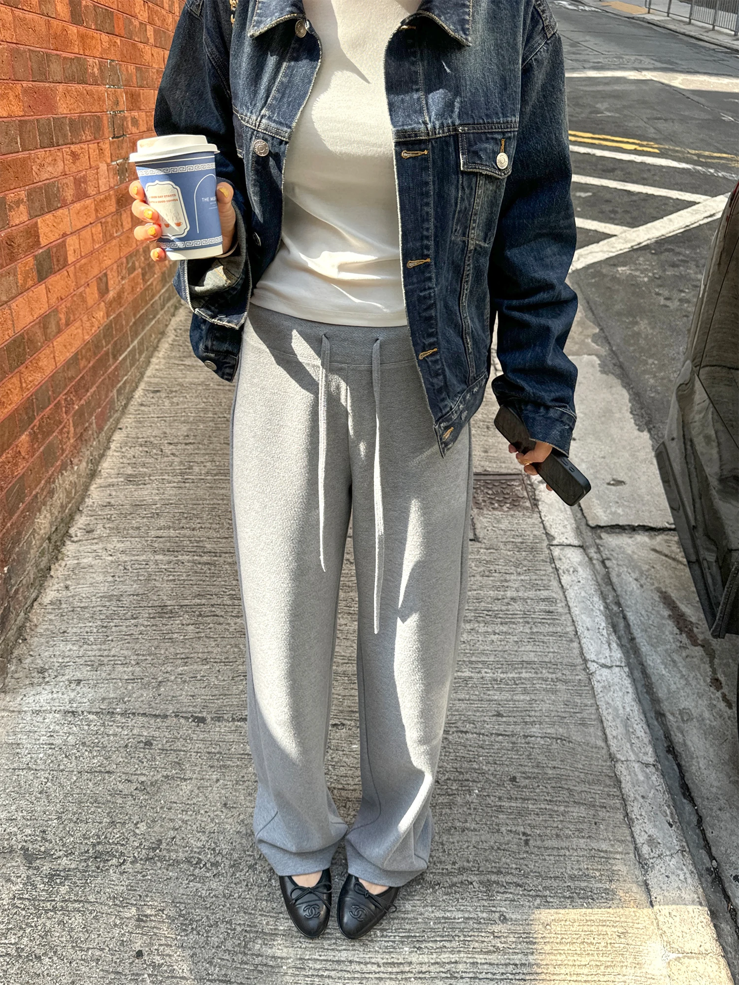 Gray Loose Women's Casual Pants Elastic Waist Straight Leg Korean Style Drawstring Leisure Trousers Spring Summer New Arrival
Gray Loose Women's Casual Pants Elastic Waist Straight Leg Korean Style Drawstring Leisure Trousers Spring Summer New Arrival