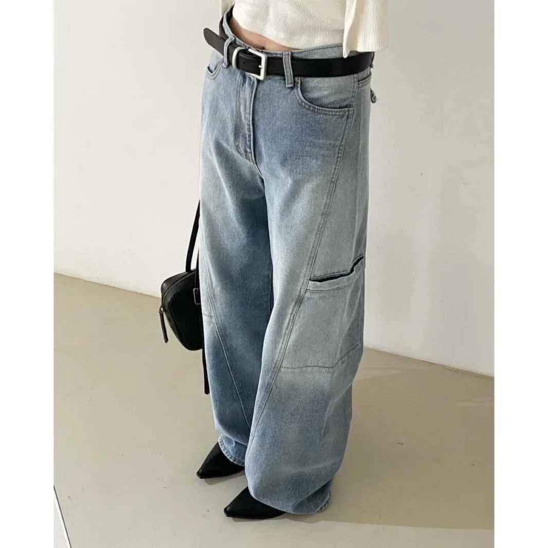 Spring 2026 High Waist Loose Casual Light Blue Denim Jeans Side Pocket Design Women's Premium Fashion Cotton Stretchless
Spring 2026 High Waist Loose Casual Light Blue Denim Jeans Side Pocket Design Women's Premium Fashion Cotton Stretchless