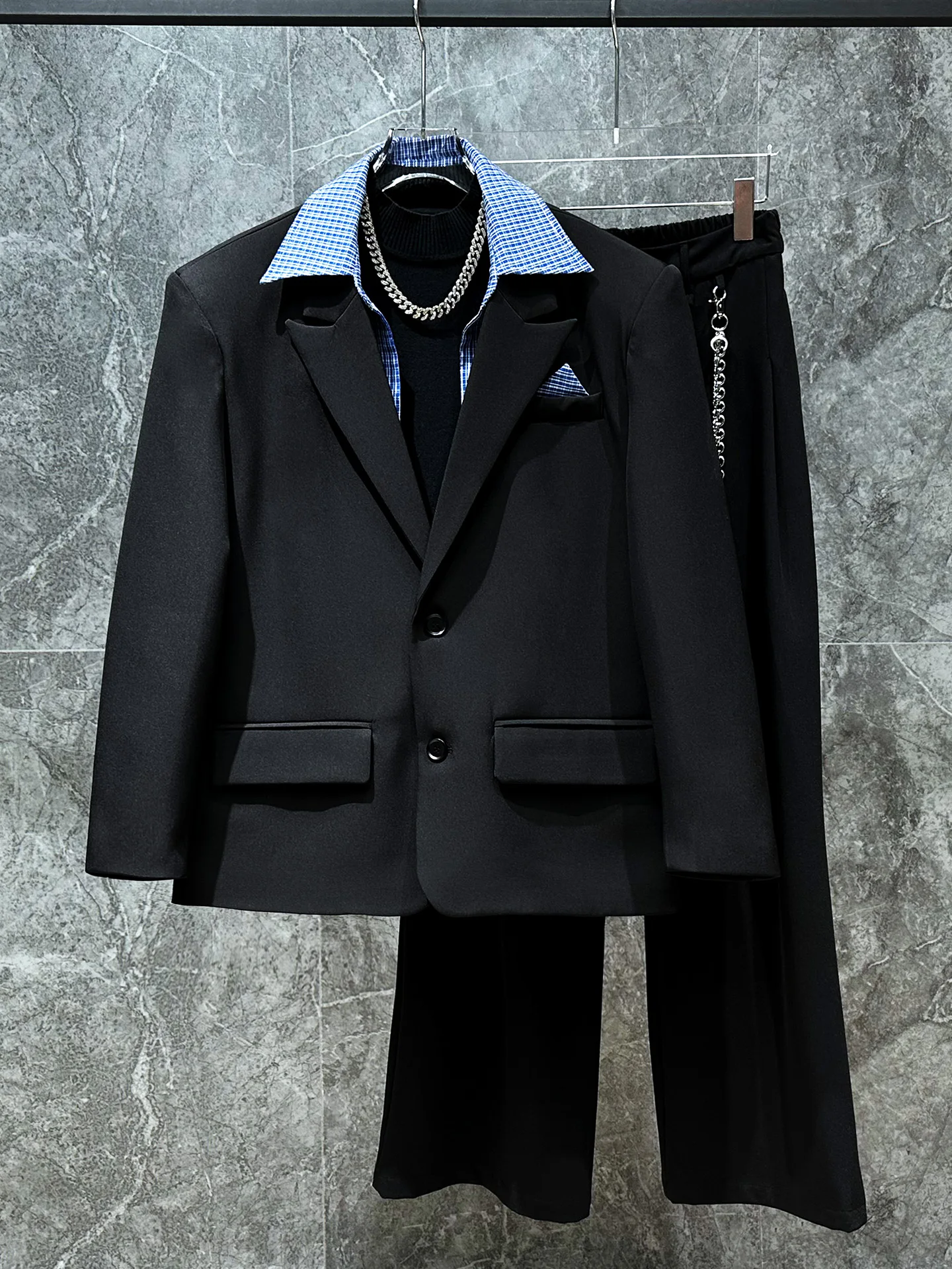 Модный мужской повседневный костюм-пиджак с имитацией двухслойности, воротником-рубашкой и дизайнерскими вставками, корейская версия, свободный крой, длинный рукав, осень-зима
Модный мужской повседневный костюм-пиджак с имитацией двухслойности, воротником-рубашкой и дизайнерскими вставками, корейская версия, свободный крой, длинный рукав, осень-зима