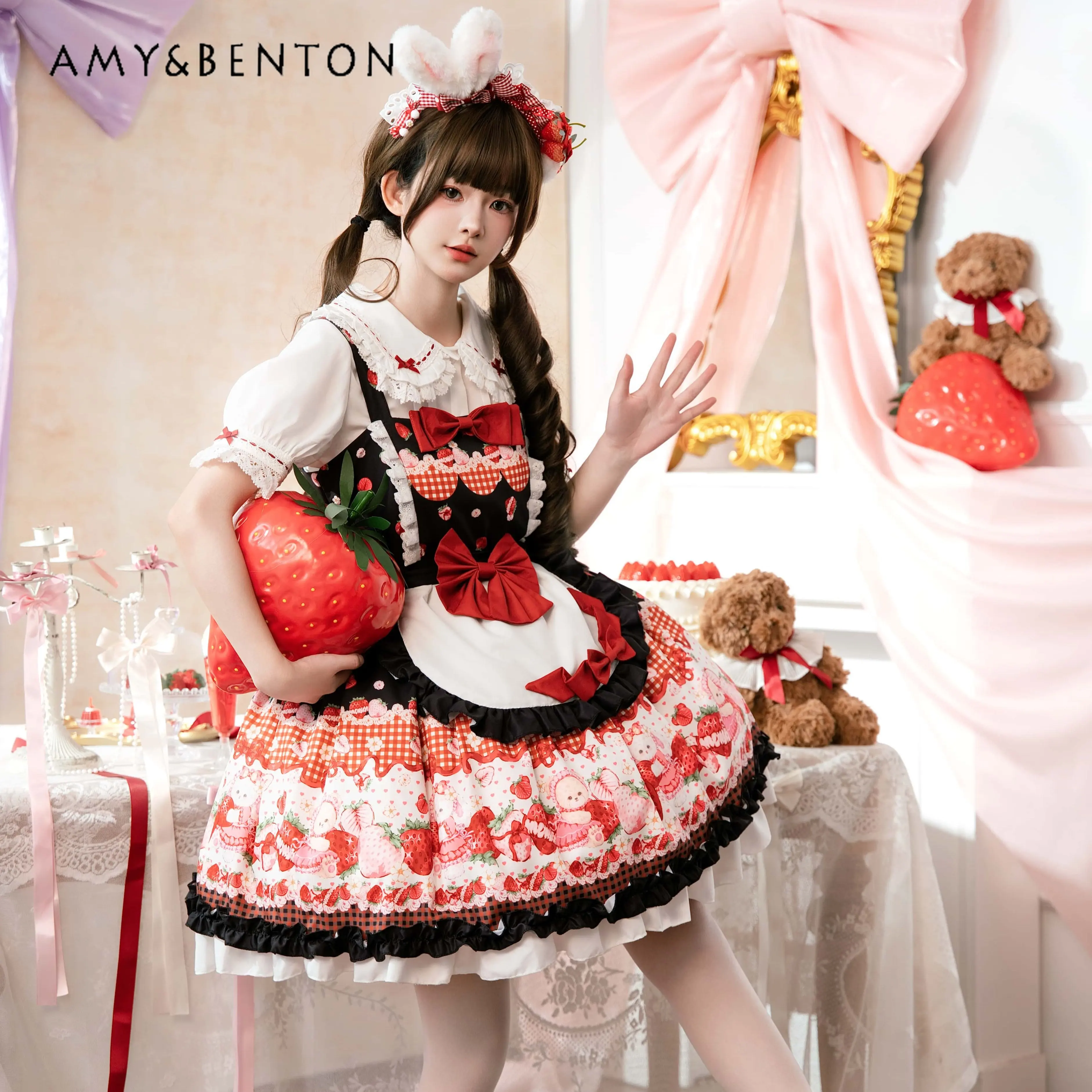 Christmas Women's Sweet Cute Pink Black Cartoon Print Princess Lolita Strap Dress Bow Strawberry Socks Tail Set for Party Daily
Christmas Women's Sweet Cute Pink Black Cartoon Print Princess Lolita Strap Dress Bow Strawberry Socks Tail Set for Party Daily
