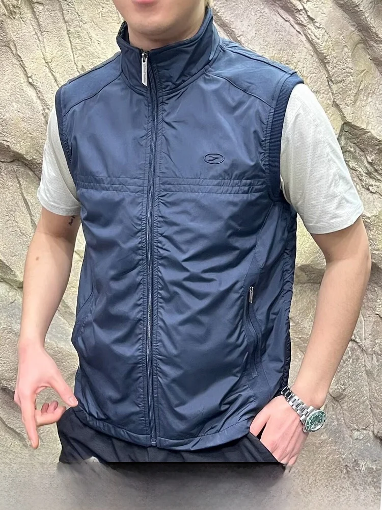 Casual Vintage Men's Vest Jacket Autumn Season All-Match Collarless Fashionable Zipper Closure Color Youth Active Style
Casual Vintage Men's Vest Jacket Autumn Season All-Match Collarless Fashionable Zipper Closure Color Youth Active Style