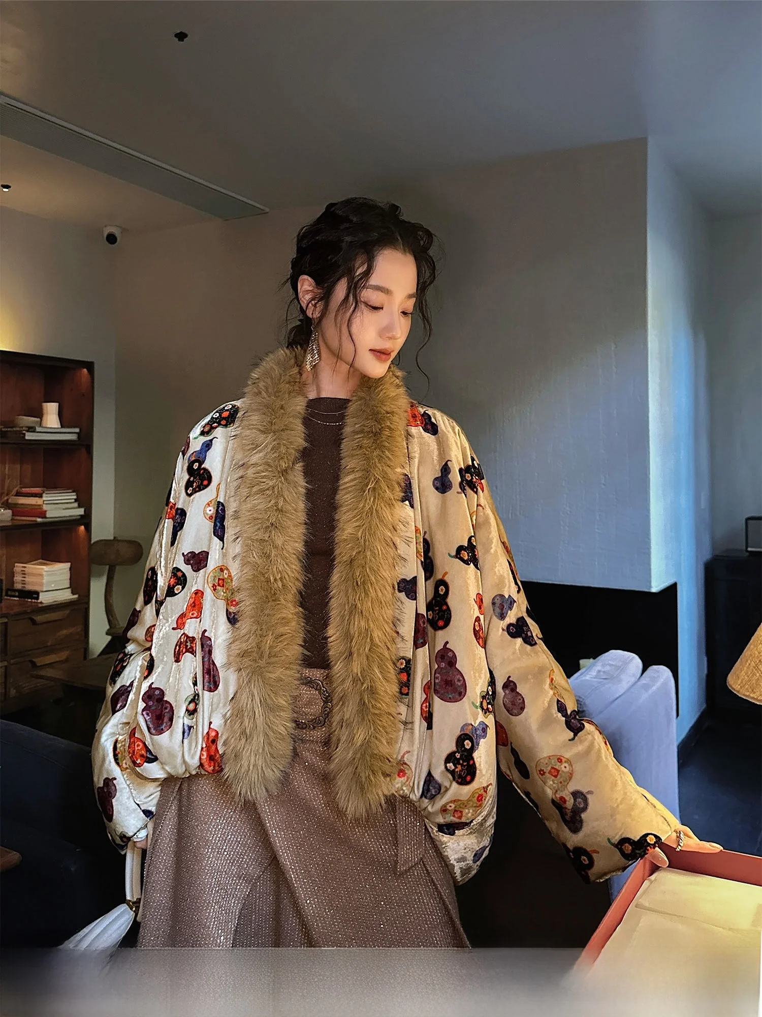 Sanji Bla Flower New Chinese Sle Velvet ort down Jaet Women's Fur Collar Winter Outerwear High End New Model
Sanji Bla Flower New Chinese Sle Velvet ort down Jaet Women's Fur Collar Winter Outerwear High End New Model