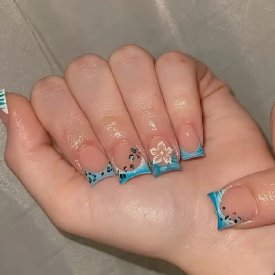 24Pcs Simple Square False Nails Short French Fake Nails Press on Colorful Flowers Design Full Cover Nail Tips Manicure Tools
24Pcs Simple Square False Nails Short French Fake Nails Press on Colorful Flowers Design Full Cover Nail Tips Manicure Tools
