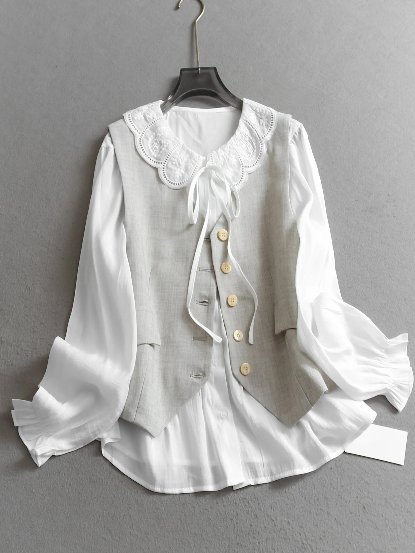 Sweet School Girl Style Long Sleeve Shirt And Blouse Two Piece Set for Women Breathable Polyester Cotton Blend Comfortable Fit
Sweet School Girl Style Long Sleeve Shirt And Blouse Two Piece Set for Women Breathable Polyester Cotton Blend Comfortable Fit