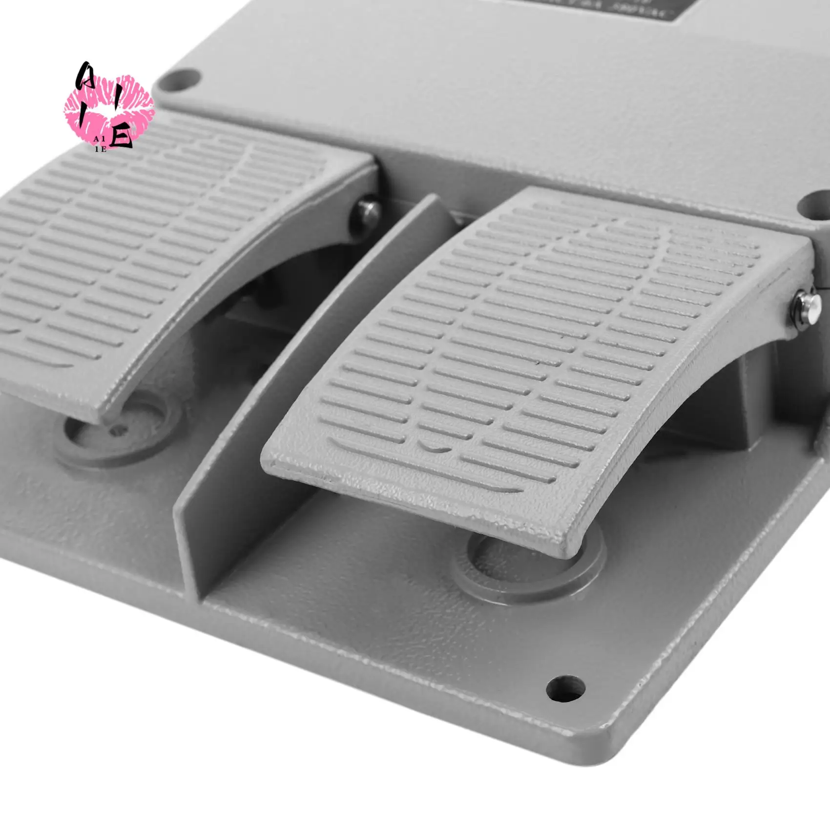 A11E-Foot Switch YDT1-16 Алюминиевый корпус Серый переключатель с двойной педалью Переключатель аксессуаров для станков
A11E-Foot Switch YDT1-16 Алюминиевый корпус Серый переключатель с двойной педалью Переключатель аксессуаров для станков