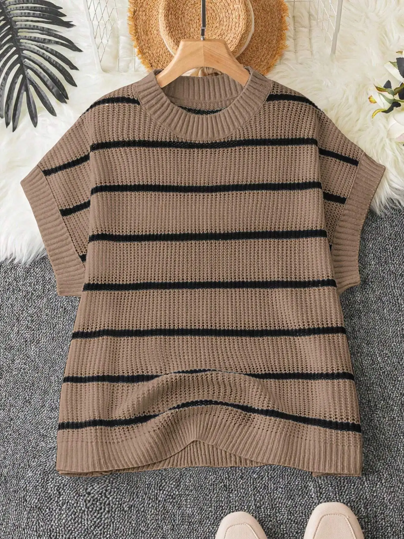 Loose Crew Neck Striped Knit Sleeveless Sweater Vest For Women Casual Summer Top
Loose Crew Neck Striped Knit Sleeveless Sweater Vest For Women Casual Summer Top