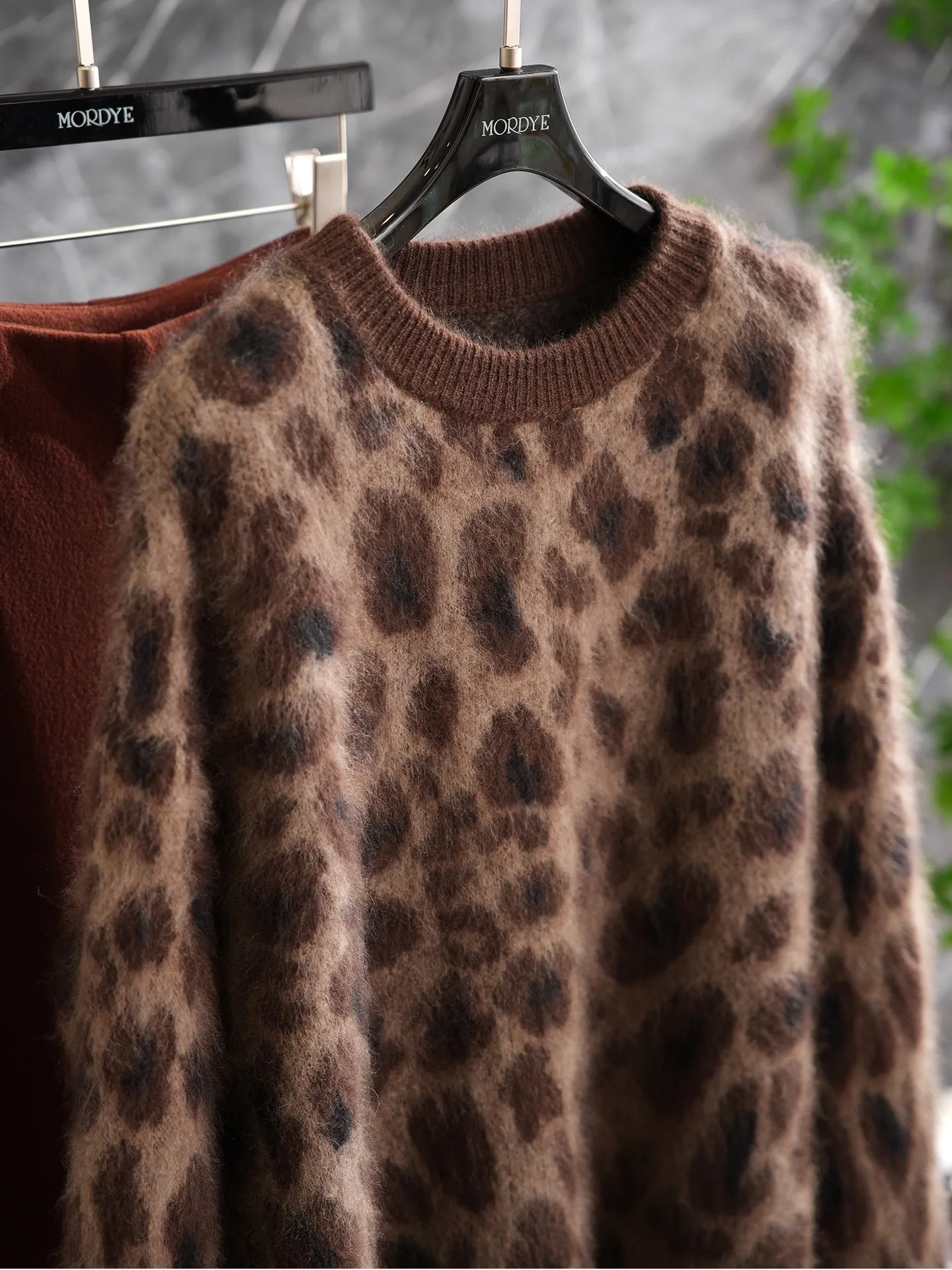 Lu Brown Faux Fur Knitted Sweater 95 Wool 5 Camere Loose Fit Leopard Print Commute Sle Long Sve round Ne Warmth
Lu Brown Faux Fur Knitted Sweater 95 Wool 5 Camere Loose Fit Leopard Print Commute Sle Long Sve round Ne Warmth