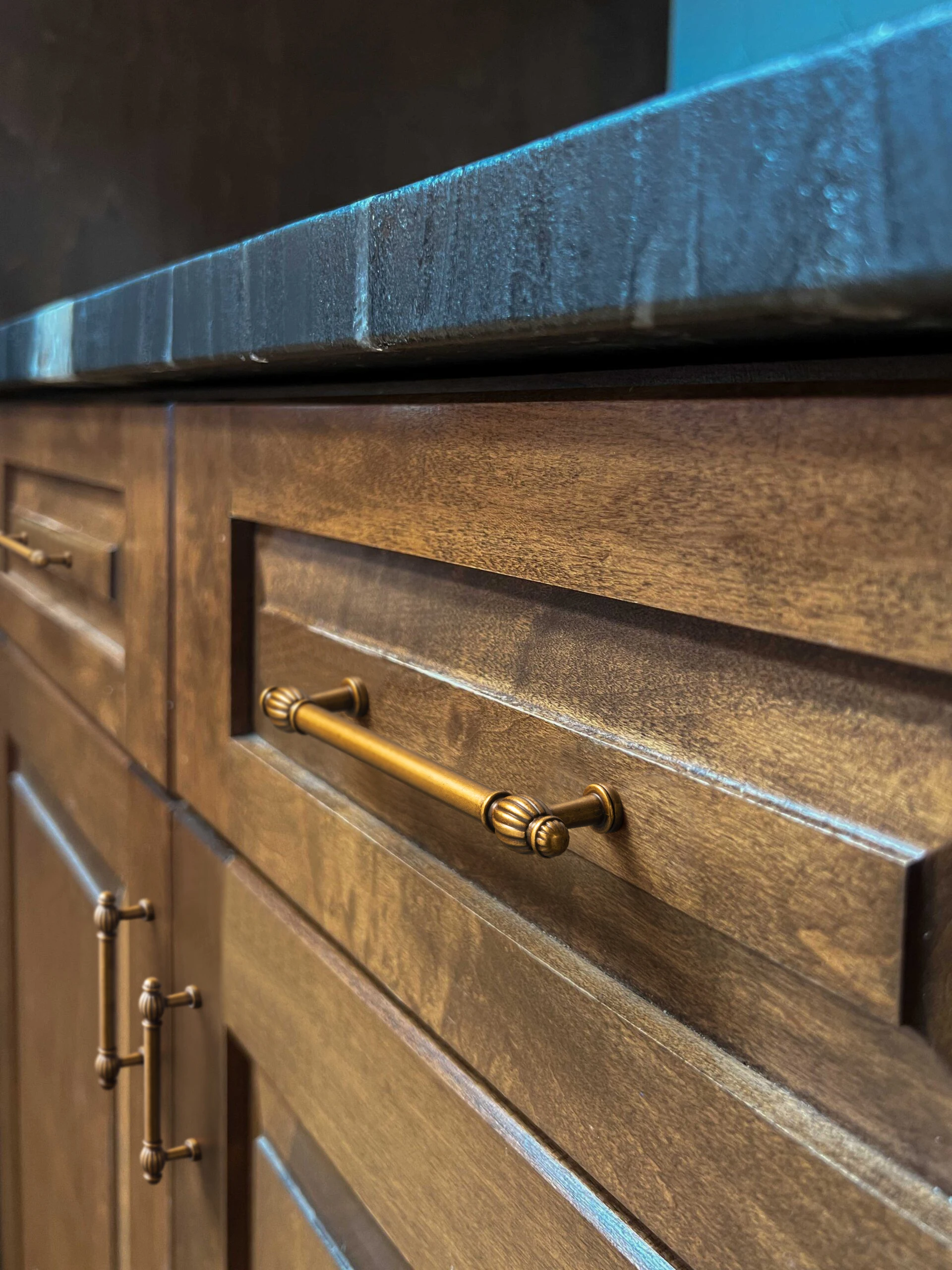 European Style Cabinet Knob and Handle Elegant Cabinet Handles High End Kitchen Drawer Pulls French Style Wardrobe Handles
European Style Cabinet Knob and Handle Elegant Cabinet Handles High End Kitchen Drawer Pulls French Style Wardrobe Handles