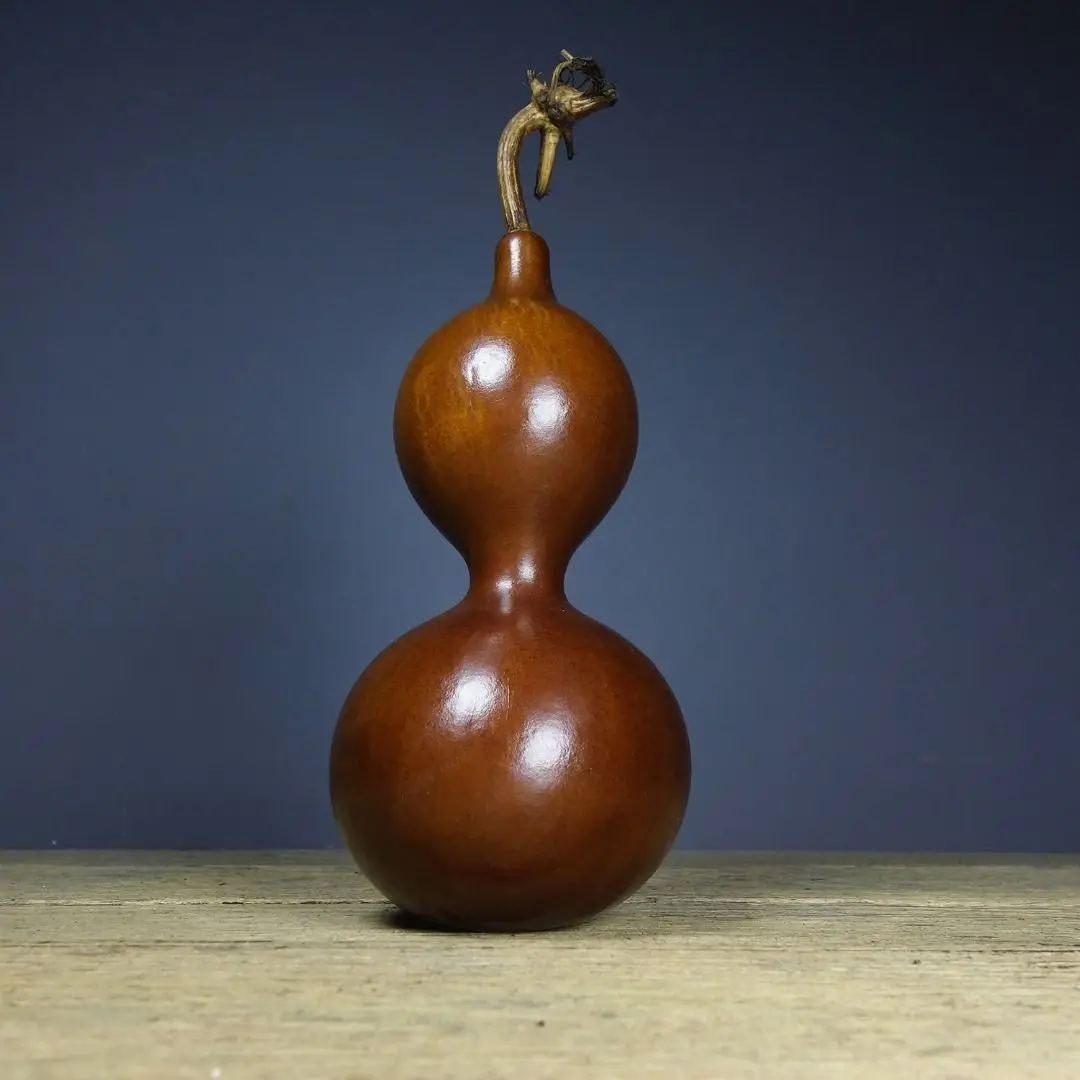 Old Tibetan old gourd pulp oily and old-fashioned Fulu Shuangquan play piece length 7cm width 7cm height 15cm weight 70g
Old Tibetan old gourd pulp oily and old-fashioned Fulu Shuangquan play piece length 7cm width 7cm height 15cm weight 70g