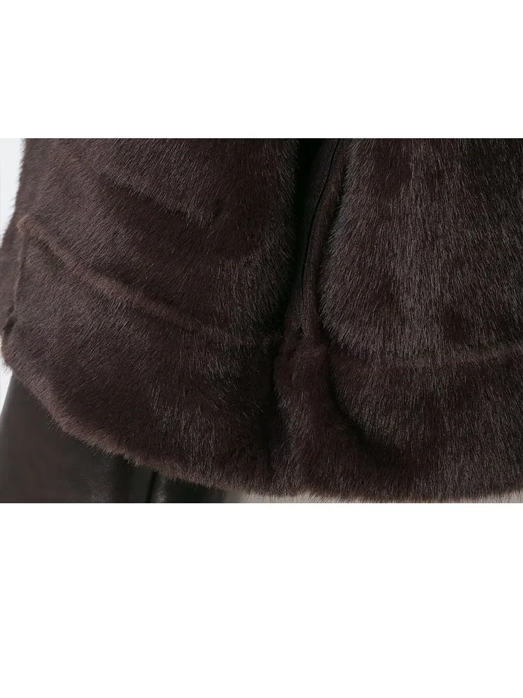 HH Women Fashion Versatile Reversible Faux Fur Jacket Female High Collar Single Breasted Pocket Decorated Long Sleeve Warm Coat
HH Women Fashion Versatile Reversible Faux Fur Jacket Female High Collar Single Breasted Pocket Decorated Long Sleeve Warm Coat