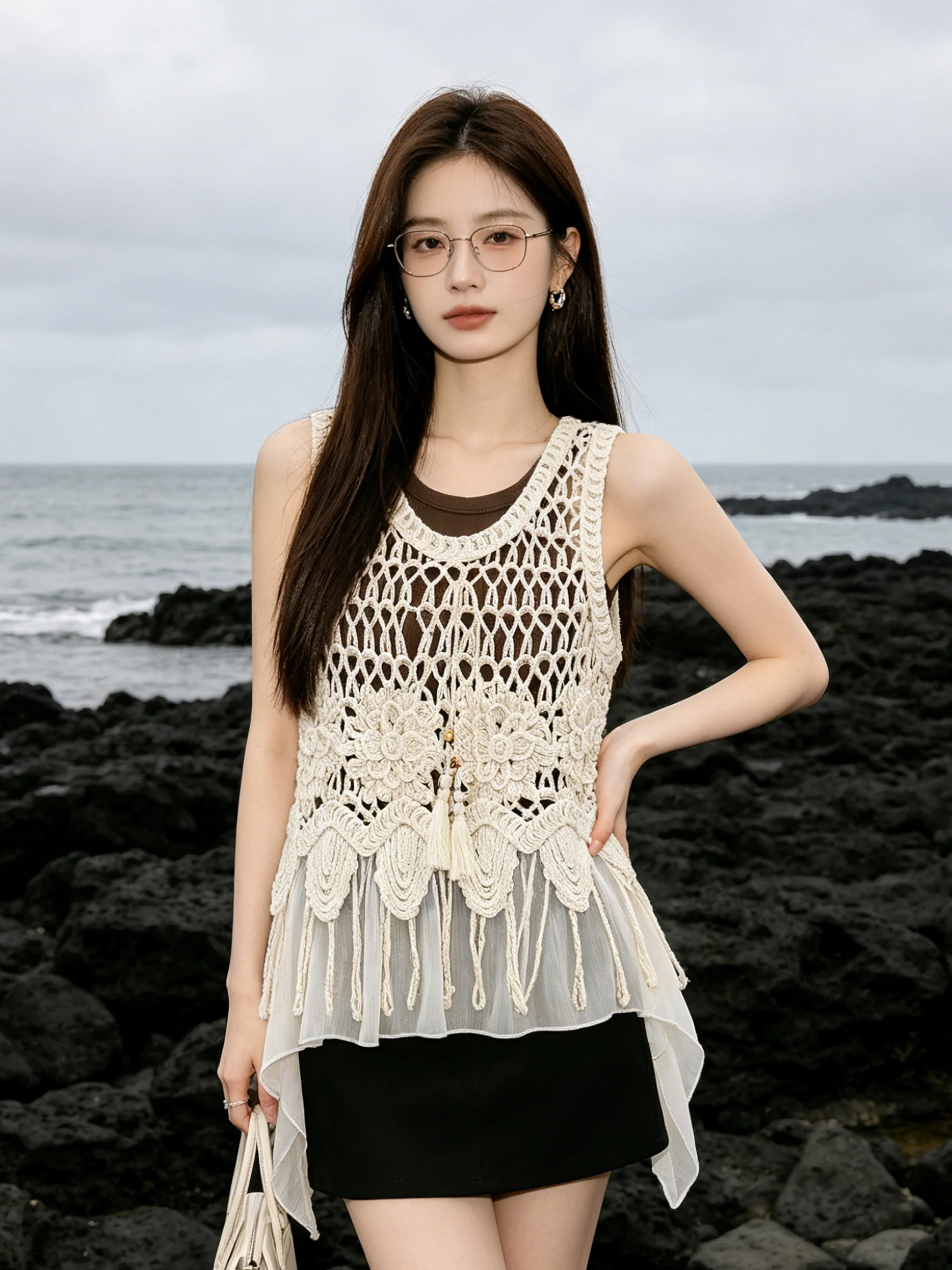 Elegant Tassel Mesh Splicing Hollow out Vest Summer Slimming Strap Set Versatile Short Korean Style Breathable Lightweight Ca...
Elegant Tassel Mesh Splicing Hollow out Vest Summer Slimming Strap Set Versatile Short Korean Style Breathable Lightweight Ca...