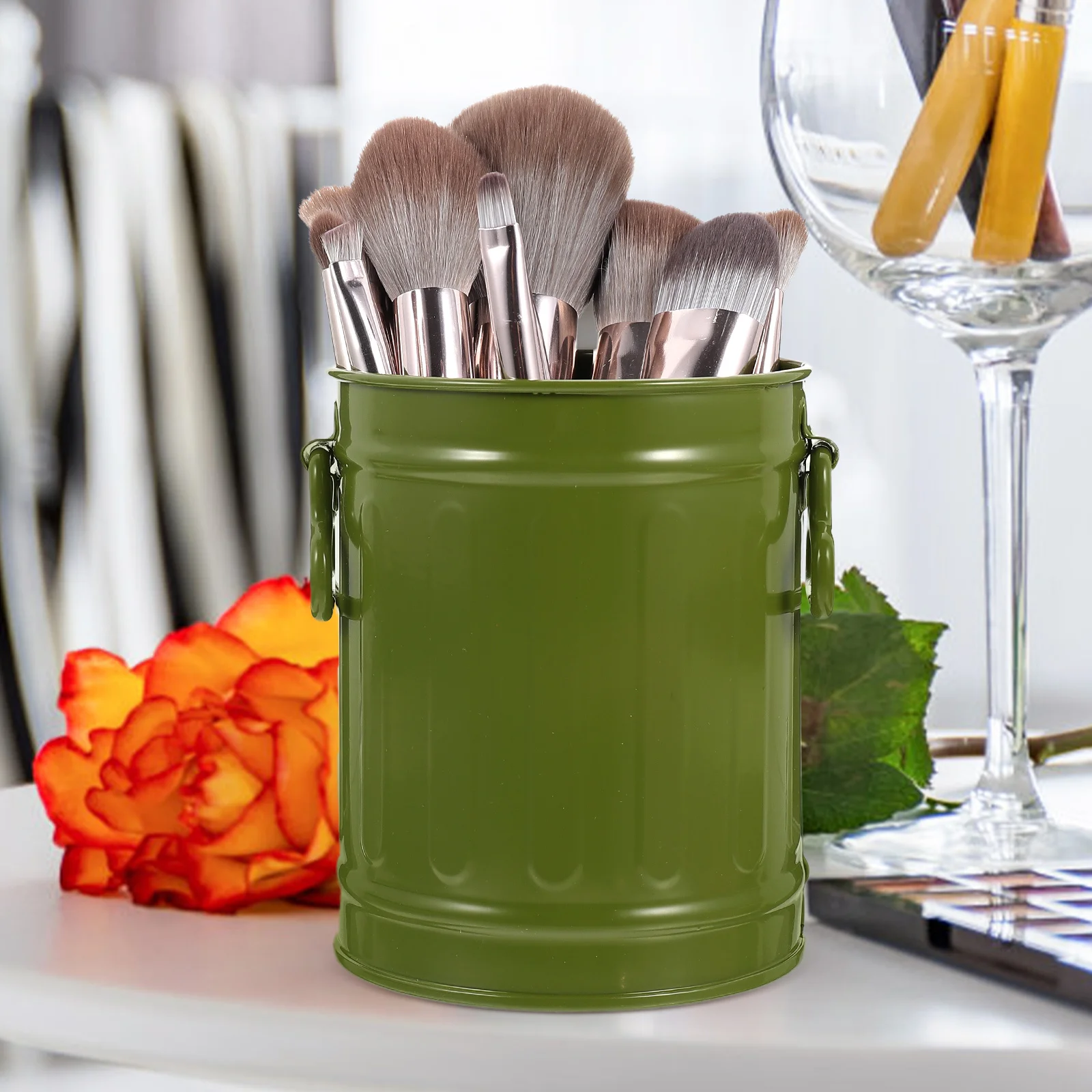 Iron Storage Trash Can Green Office Desk Waste Bin Multi purpose Stationery Container Trash Storage Can Pencil Holder
Iron Storage Trash Can Green Office Desk Waste Bin Multi purpose Stationery Container Trash Storage Can Pencil Holder