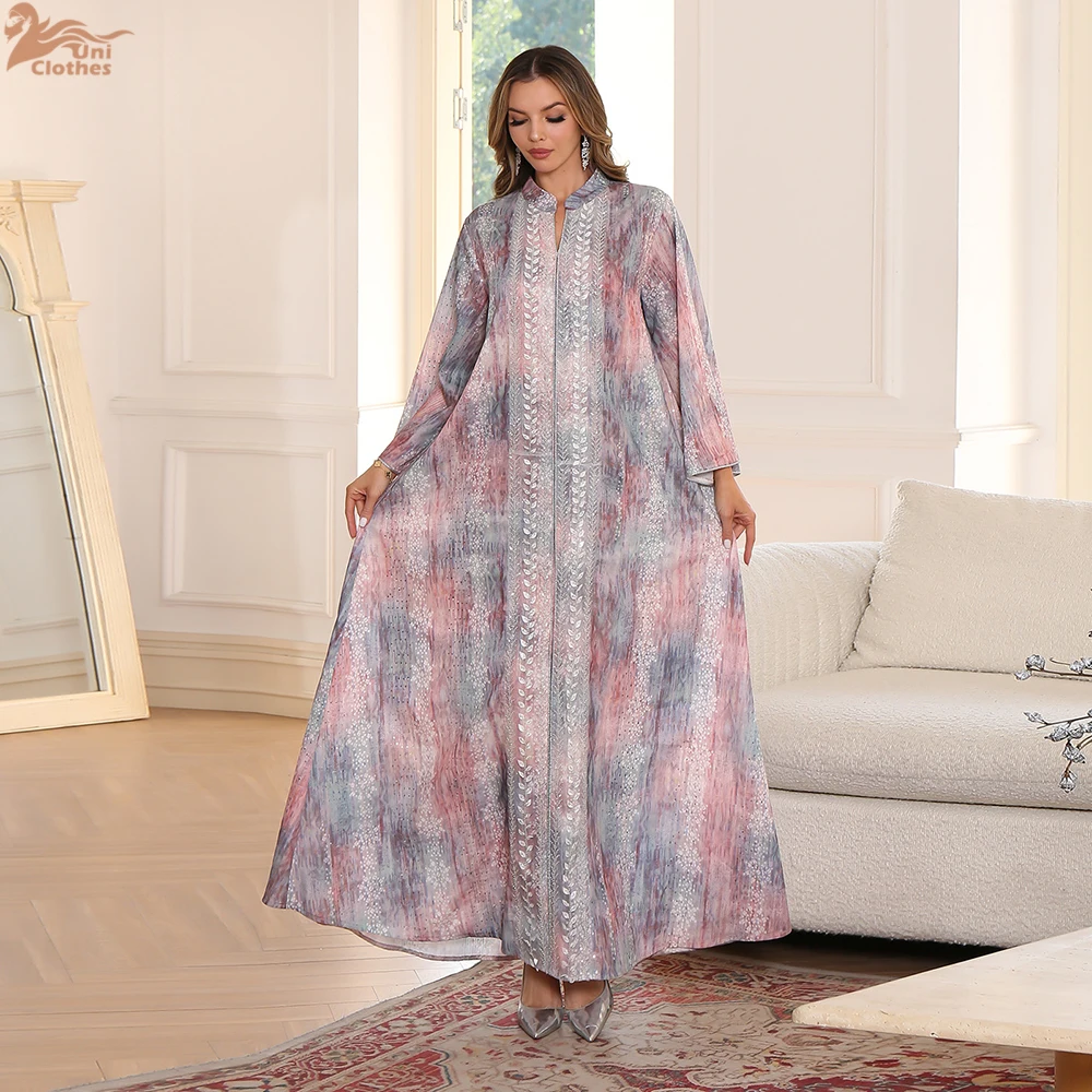 Elegant Muslim Loose Dress Embroidery Floral Abaya Middle East Clothes Women Robe Islamic Fashion V-Neck Gown Evening Party Wear
Elegant Muslim Loose Dress Embroidery Floral Abaya Middle East Clothes Women Robe Islamic Fashion V-Neck Gown Evening Party Wear