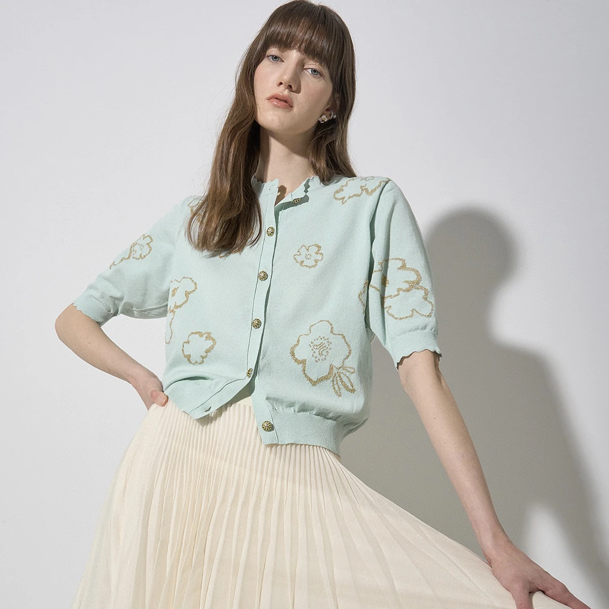 Korean Sle ort Sve Knitted Cardigan Thin Flower Pattern LAN25 Summer Light Weight Cotton Polyester Blend round Ne Op...
Korean Sle ort Sve Knitted Cardigan Thin Flower Pattern LAN25 Summer Light Weight Cotton Polyester Blend round Ne Op...