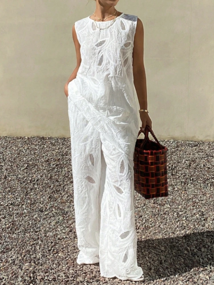 White Lace Embroidery Pant Suit Women O Neck Sleeveless Hollow-out Vest Wide-leg Pants See Through Set Lady Summer Sheer Outfit
White Lace Embroidery Pant Suit Women O Neck Sleeveless Hollow-out Vest Wide-leg Pants See Through Set Lady Summer Sheer Outfit