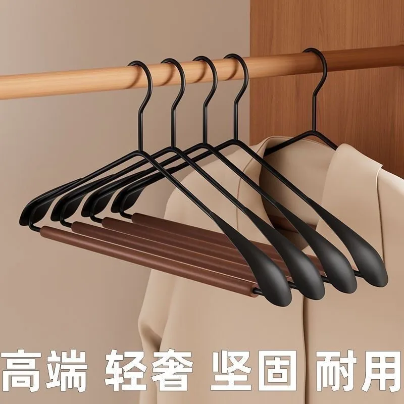 Luxury Wide Shoulder Beech Wood Iron Hanger Non Slip No Trace Garment Rack Hanger For Home Store Coat Hotel Boutique
Luxury Wide Shoulder Beech Wood Iron Hanger Non Slip No Trace Garment Rack Hanger For Home Store Coat Hotel Boutique