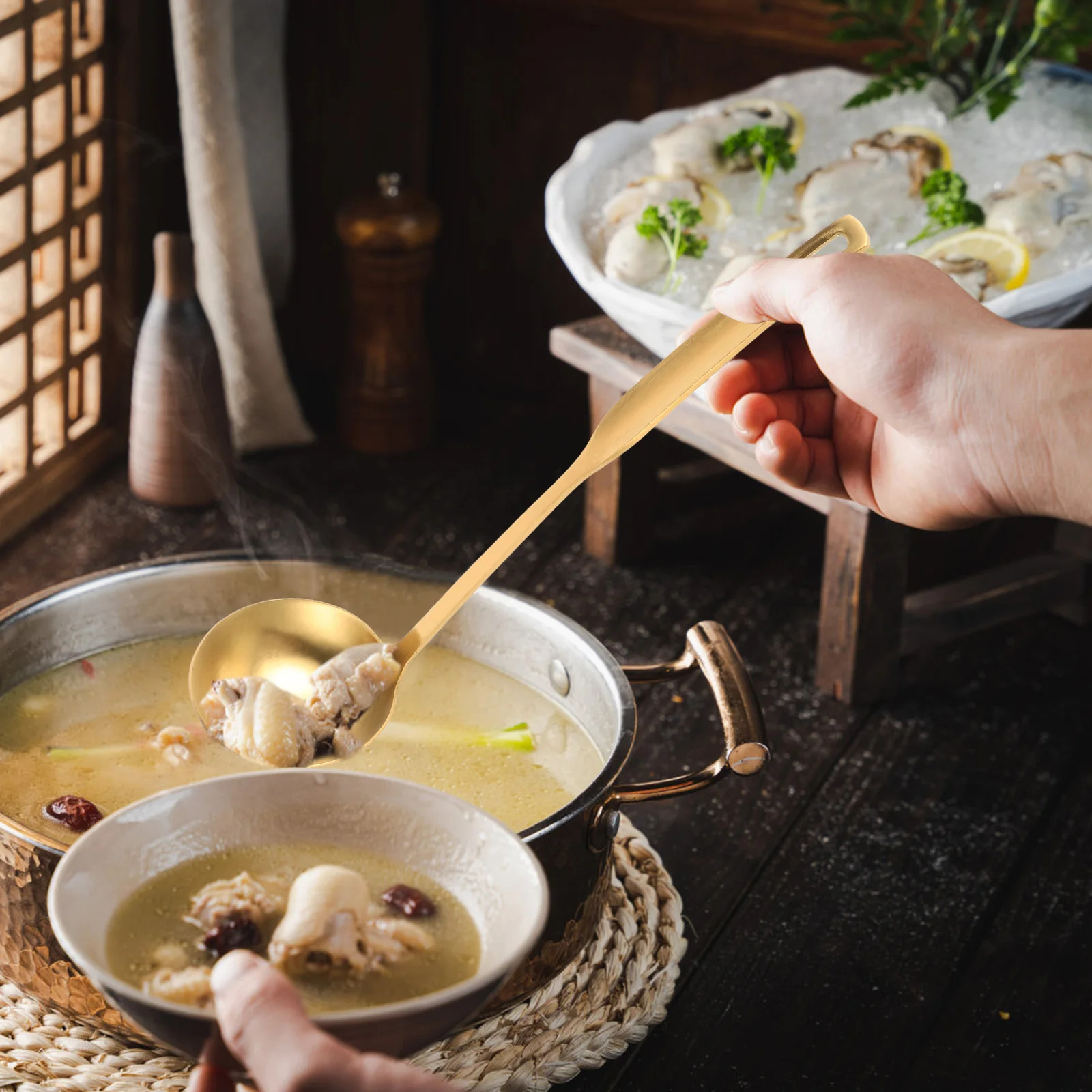 304 Stainless Korean Spoons Ladle Stainless Steel Cooking Utensils Golden Long Gravy Ladle H le Kitchen Tool Large Capacity
304 Stainless Korean Spoons Ladle Stainless Steel Cooking Utensils Golden Long Gravy Ladle H le Kitchen Tool Large Capacity
