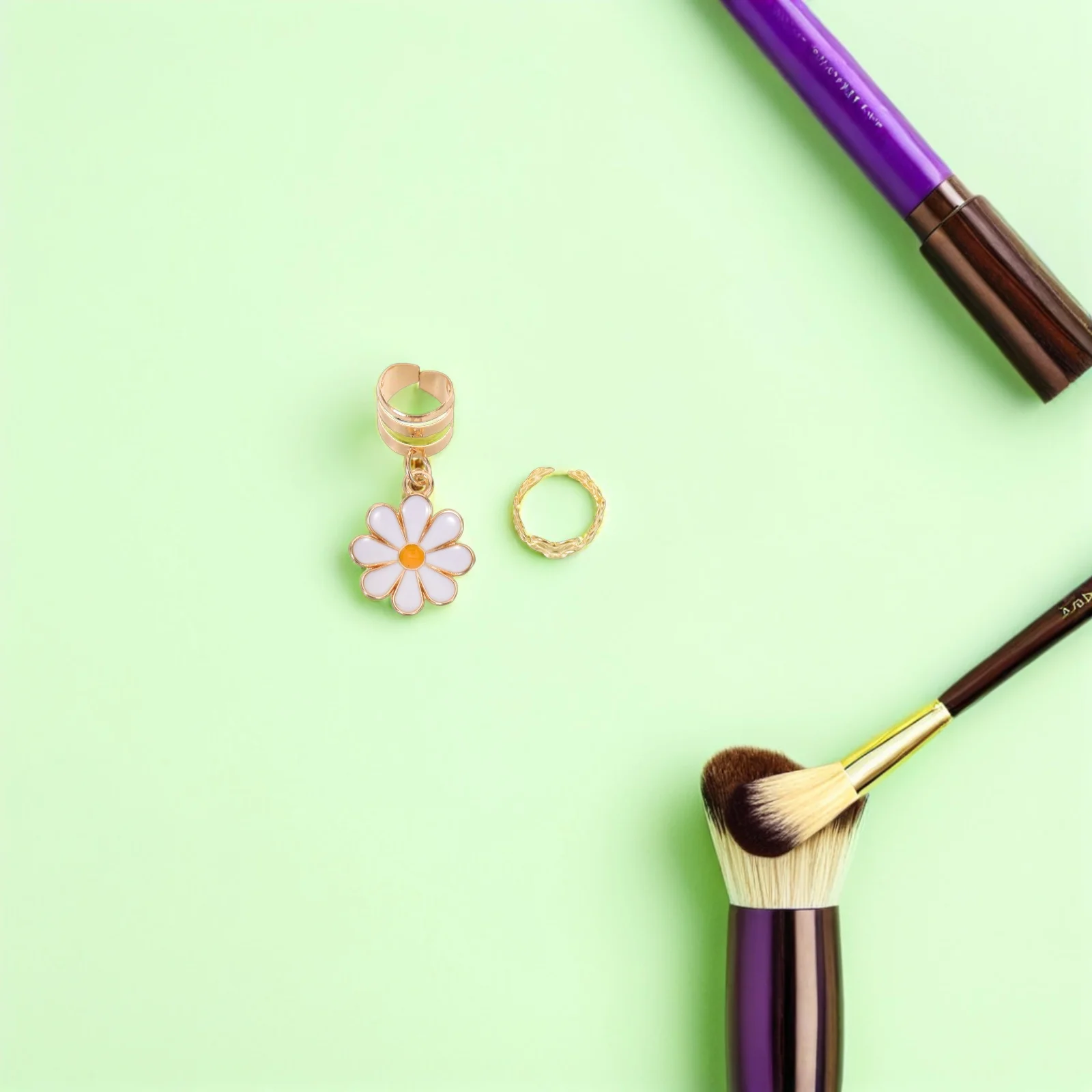 135 шт. заколок для волос в форме ромашек, из сплава с эмалевым покрытием, кольца для кос для женщин, декоративные украшения для дредов, легкие и удобные
135 шт. заколок для волос в форме ромашек, из сплава с эмалевым покрытием, кольца для кос для женщин, декоративные украшения для дредов, легкие и удобные