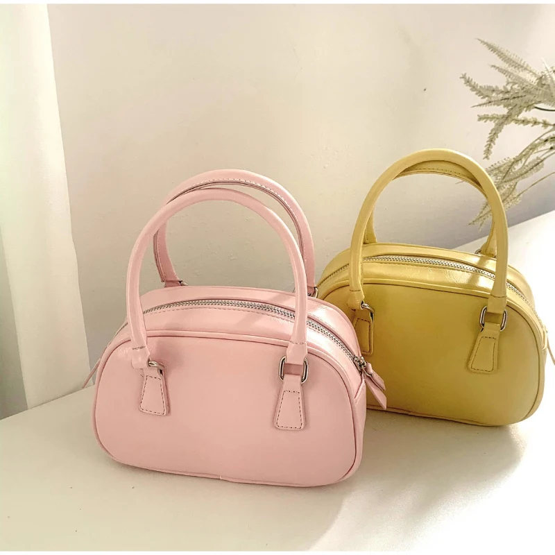 Women's Small Square Bowling Bag, PU Leather Top Handle Crossbody Satchel, Trendy Versatile Daily Commute Street Style Handbag
Women's Small Square Bowling Bag, PU Leather Top Handle Crossbody Satchel, Trendy Versatile Daily Commute Street Style Handbag