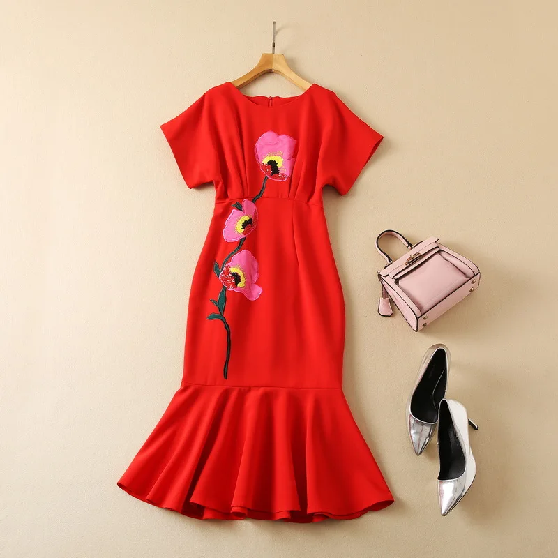 New European and American women's wear for winter 2022 Short sleeve heavy sequin embroidery Fashionable fishtail dress XXL
New European and American women's wear for winter 2022 Short sleeve heavy sequin embroidery Fashionable fishtail dress XXL