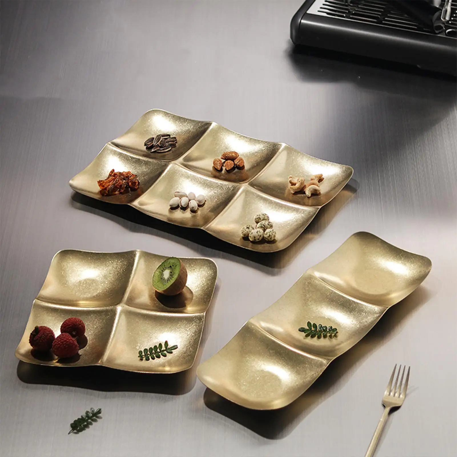 Multi Bowl Platter Snack Platter Portable Decorative Snack Tray for Home Kitchen Living Room Dining Room Tea Table Bread Fruits
Multi Bowl Platter Snack Platter Portable Decorative Snack Tray for Home Kitchen Living Room Dining Room Tea Table Bread Fruits