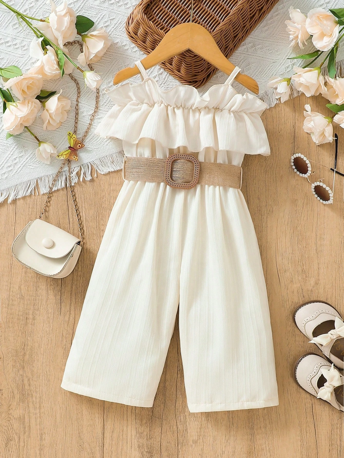 Girls' Set 2024 Summer New Girl Jumpsuit with Belt Fashion Kid Sling Bodysuit European and American Style Children Clothing
Girls' Set 2024 Summer New Girl Jumpsuit with Belt Fashion Kid Sling Bodysuit European and American Style Children Clothing