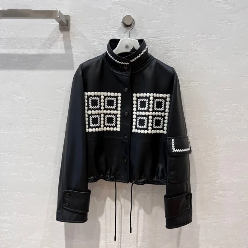 Genuine leather jacket new French style embroidered stand up collar sheep leather jacket loose jacket for women
Genuine leather jacket new French style embroidered stand up collar sheep leather jacket loose jacket for women