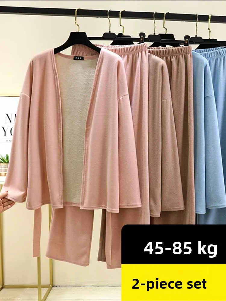 Thickened Fleece Winter Pajamas Set Women's Elastic Waist Warm Home Clothes Robe Two-Piece Set Long Sleeve V-Neck Color
Thickened Fleece Winter Pajamas Set Women's Elastic Waist Warm Home Clothes Robe Two-Piece Set Long Sleeve V-Neck Color