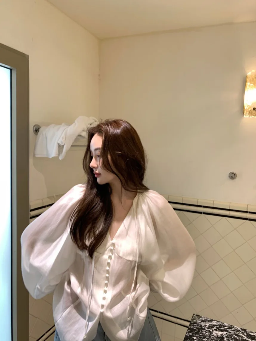 Chic V-Ne Bow-Sve irt Women Slim Single-Bule irt Polyester Fiber 00% Spring 2024 Collection Button Closure
Chic V-Ne Bow-Sve irt Women Slim Single-Bule irt Polyester Fiber 00% Spring 2024 Collection Button Closure