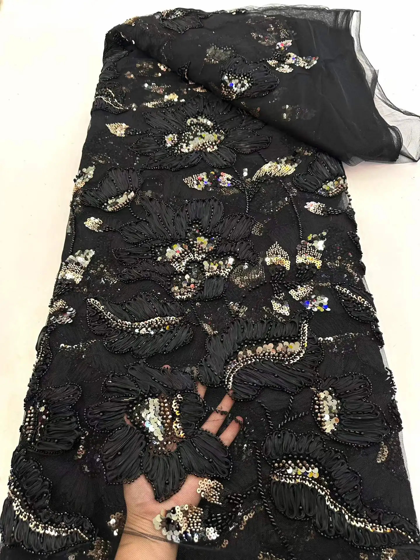 2026 Luxury French Mesh Beaded Lace Fabric High Quality African Sequins Groom Lace Fabrics For Nigerian Wedding Dresses Sewing
2026 Luxury French Mesh Beaded Lace Fabric High Quality African Sequins Groom Lace Fabrics For Nigerian Wedding Dresses Sewing