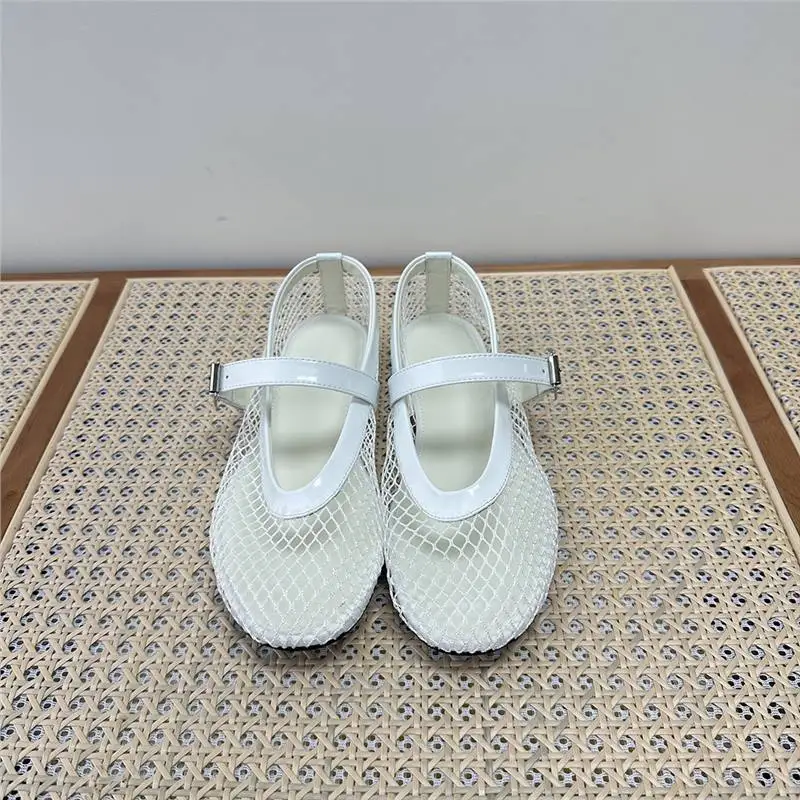 Summer New Round Head Mesh Hollow Ballet Dance Shoes Women's Shoes Mesh Flat Sole Single Shoes Fishing Net Shoes
Summer New Round Head Mesh Hollow Ballet Dance Shoes Women's Shoes Mesh Flat Sole Single Shoes Fishing Net Shoes
