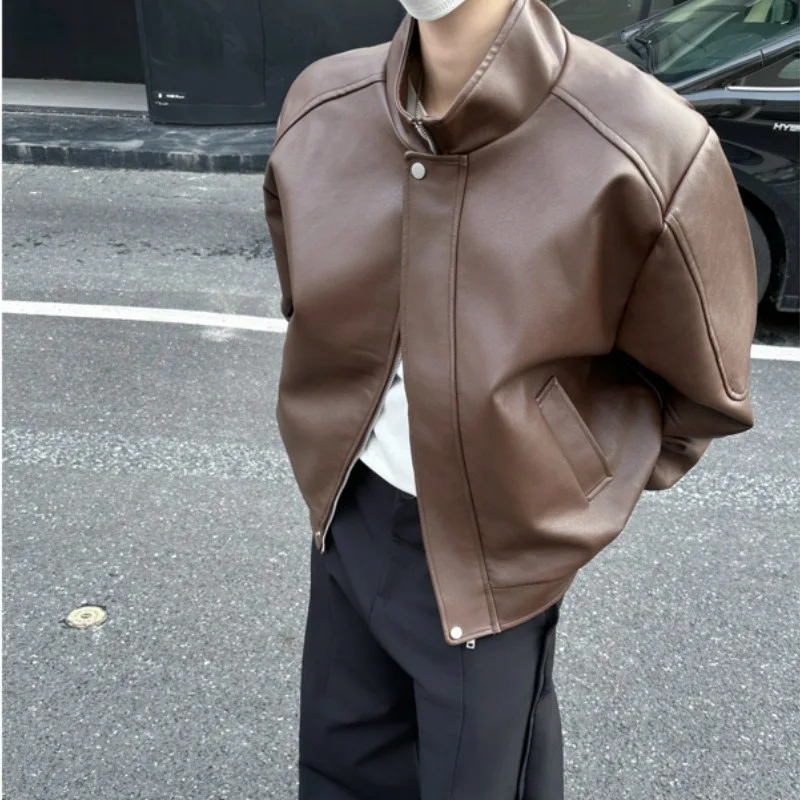 American Retro Stand Up Collar Short Pu Leather Jacket Men's Motorcycle Leather Jacket Trendy Jacket Top
American Retro Stand Up Collar Short Pu Leather Jacket Men's Motorcycle Leather Jacket Trendy Jacket Top