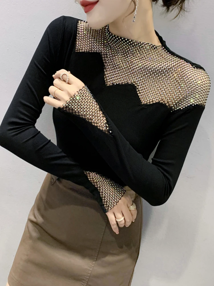 Spring 2024 Women's Faion Long Sve T-irt Hollow out Rhinestone Base irt Slim Fit Versatile European Sle Top
Spring 2024 Women's Faion Long Sve T-irt Hollow out Rhinestone Base irt Slim Fit Versatile European Sle Top
