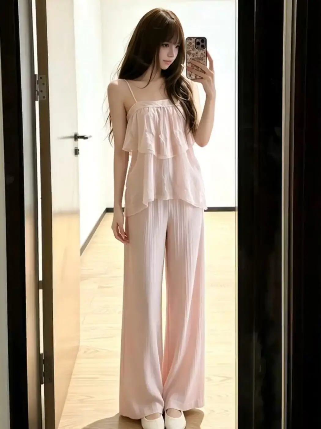 Casual Holiday Style Women's Two-Piece Set with Wide Leg Pants And Bell Sleeve Top Loose Comfortable Breathable Summer Outfit
Casual Holiday Style Women's Two-Piece Set with Wide Leg Pants And Bell Sleeve Top Loose Comfortable Breathable Summer Outfit