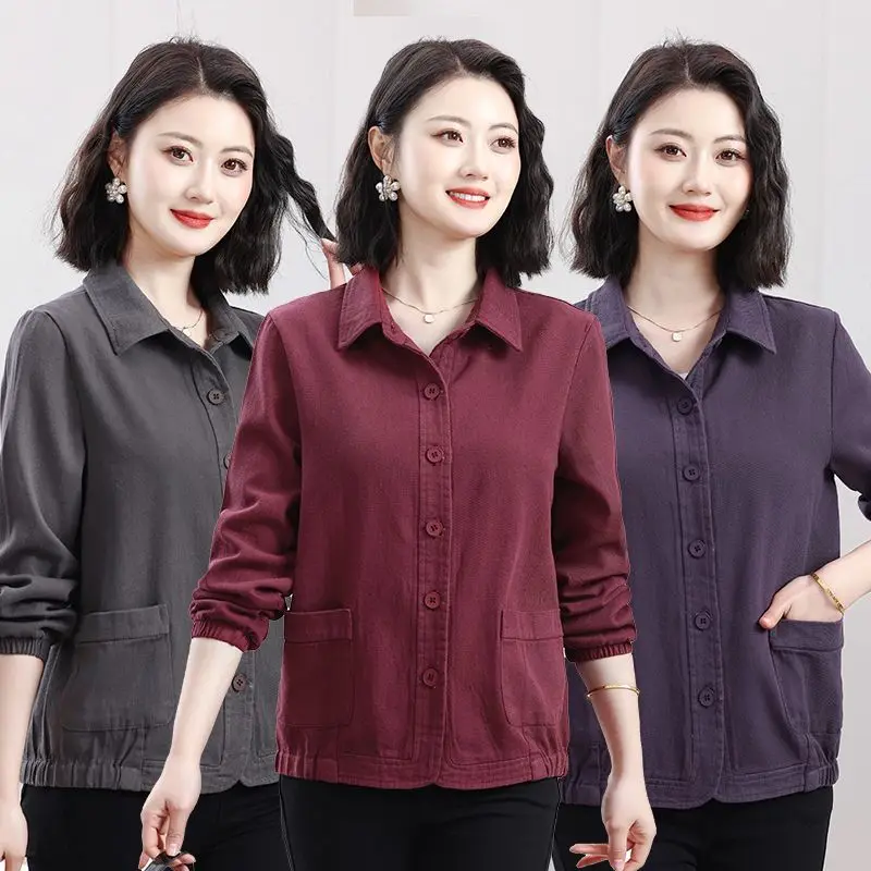 Повседневная свободная длинная све женская модная верхняя одежда для мам среднего возраста на весну и осень, классический топ на пуговицах с воротником
Повседневная свободная длинная све женская модная верхняя одежда для мам среднего возраста на весну и осень, классический топ на пуговицах с воротником