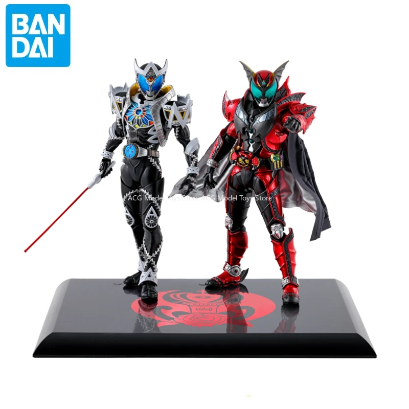 Оригинальная Bandai S.H. Фигурка SHF Kamen Rider, Сага и темная Кива, набор экшн-фигурок, игрушки, Коллекционная модель в подарок
Оригинальная Bandai S.H. Фигурка SHF Kamen Rider, Сага и темная Кива, набор экшн-фигурок, игрушки, Коллекционная модель в подарок