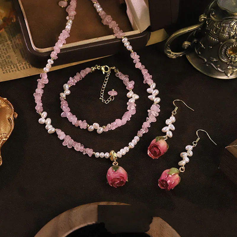Women Luxury Original Pearl Crystal Flower Bud Design Necklace Bracelet Earrings Delicate Fashion Chain Collar Jewelry Set Gifts
Women Luxury Original Pearl Crystal Flower Bud Design Necklace Bracelet Earrings Delicate Fashion Chain Collar Jewelry Set Gifts