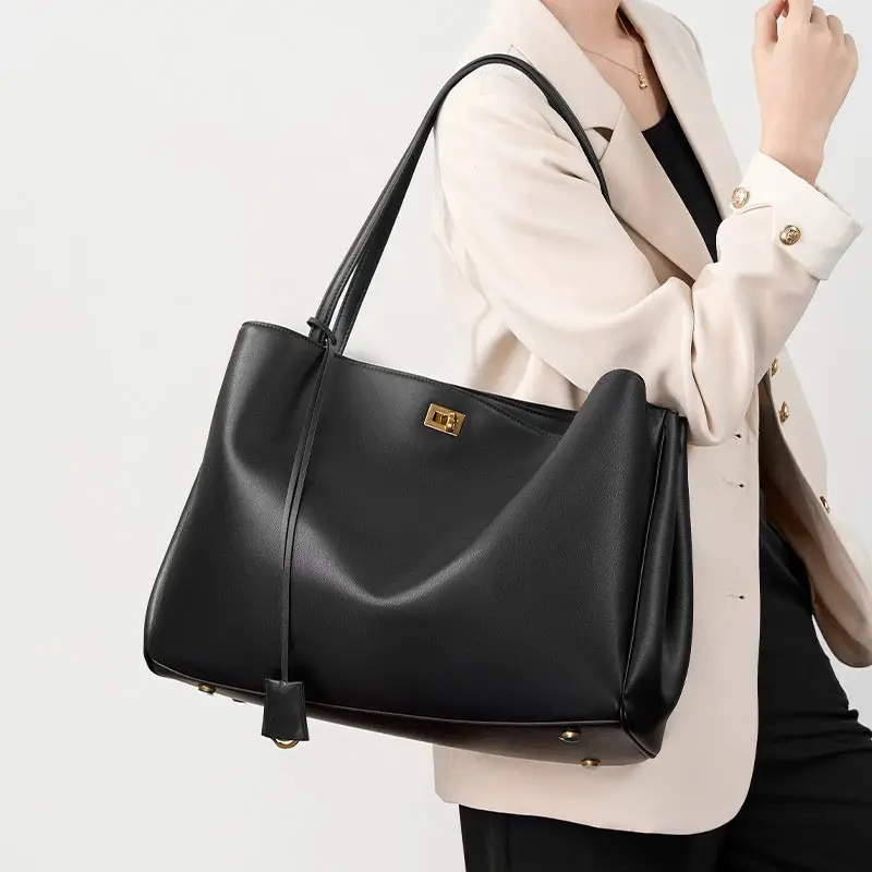 Женская сумка через плечо, роскошная сумка из натуральной кожи, большая вместительная сумка с крыльями, повседневная дорожная сумка для вечеринок, кошельки Y2K, большая сумка в стиле ретро
Женская сумка через плечо, роскошная сумка из натуральной кожи, большая вместительная сумка с крыльями, повседневная дорожная сумка для вечеринок, кошельки Y2K, большая сумка в стиле ретро