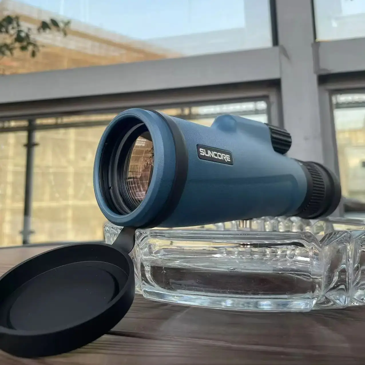 Монокулярный телескоп SUNCORE 10-30x50 с синим зумом — мощный, компактный и универсальный для наблюдения за на открытом воздухе
Монокулярный телескоп SUNCORE 10-30x50 с синим зумом — мощный, компактный и универсальный для наблюдения за на открытом воздухе