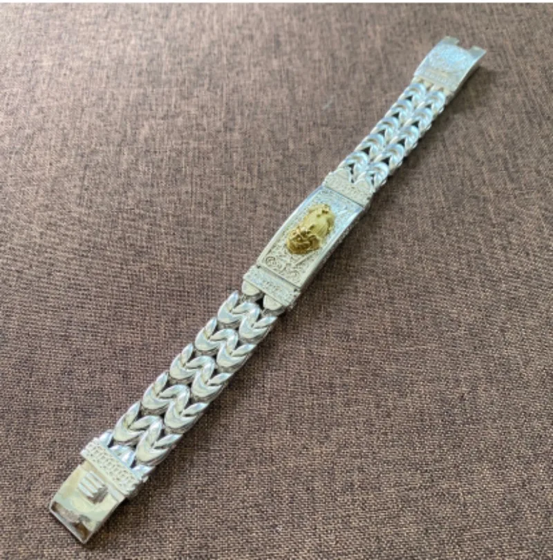 White Copper Two-Tone Pixiu Bracelet, Retro Wide Wheat Link Bangle, Unisex Feng Shui Lucky Streetwear Jewelry
White Copper Two-Tone Pixiu Bracelet, Retro Wide Wheat Link Bangle, Unisex Feng Shui Lucky Streetwear Jewelry