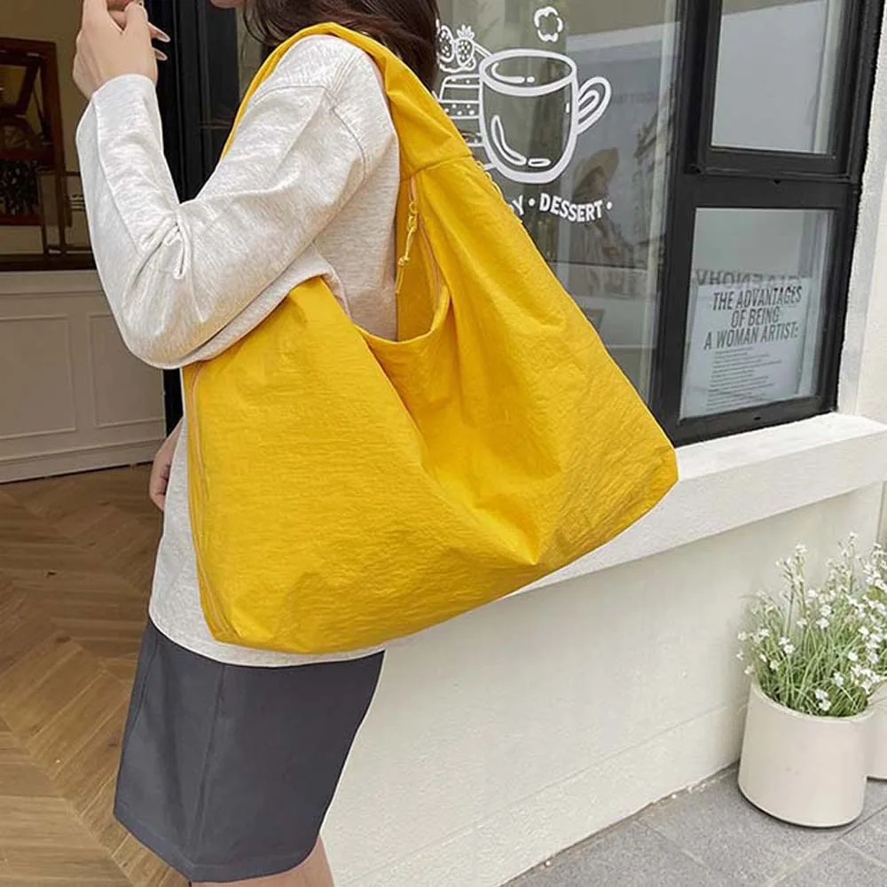 Casual Nylon Shoulder Bag Double Zipper Design Multi-Pocket Versatile Commuting Handbag Polyester Solid Color Storage Pouch
Casual Nylon Shoulder Bag Double Zipper Design Multi-Pocket Versatile Commuting Handbag Polyester Solid Color Storage Pouch